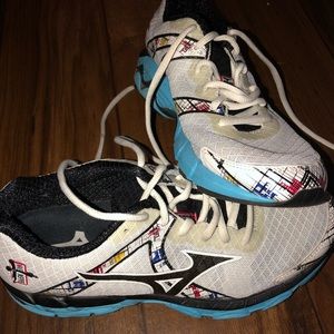 Mizuno running shoes